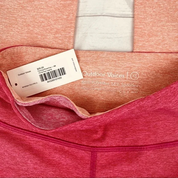 Outdoor Voices| Flamingo Leggings - Picture 4 of 7